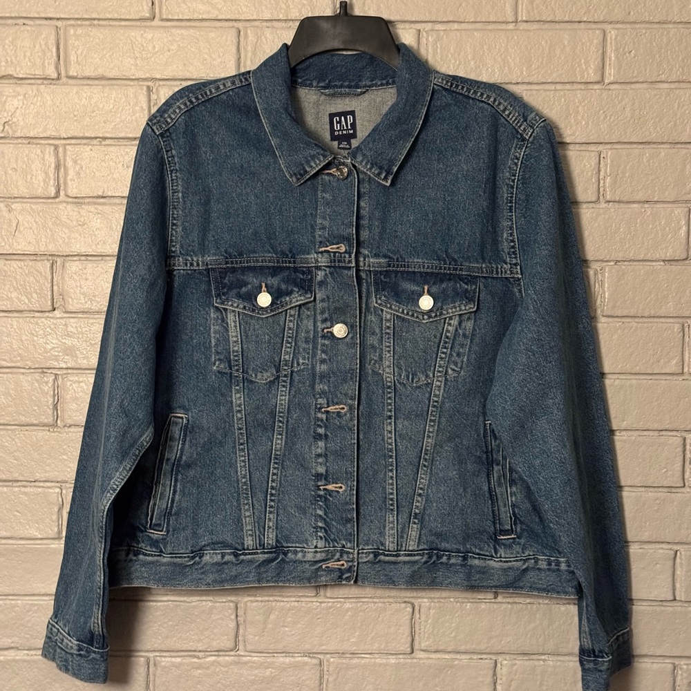 GAP Women's Blue Denim Jacket